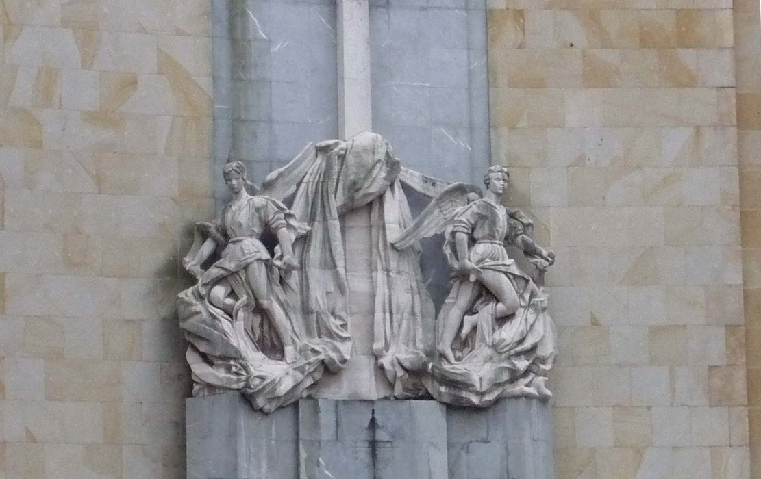 El franquismu sigue vivu n'Asturies de la mano del Principáu