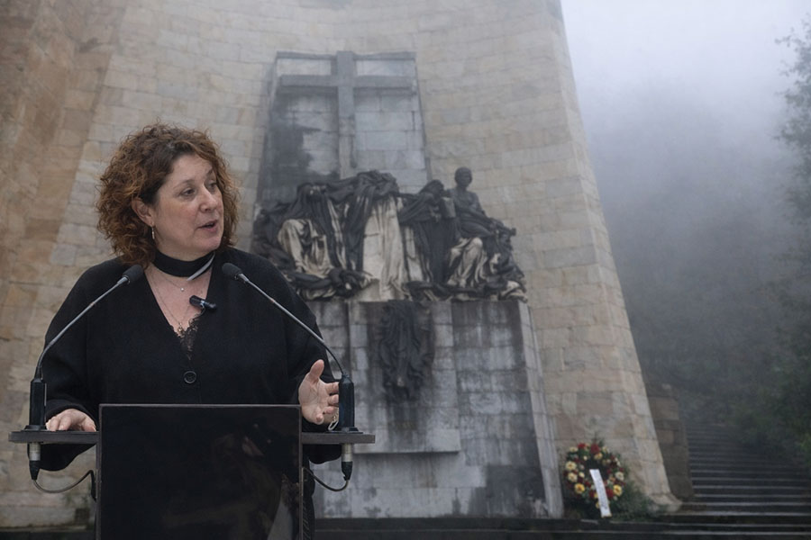 Xorrez la polémica pol monumentu franquista de Simanques