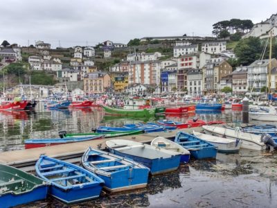 Vista del puertu de L.luarca, nel conceyu de Valdés